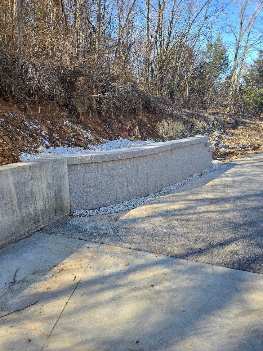 Gallery photos for Retaining Wall Installation in Barnhart and Washington: Image #2