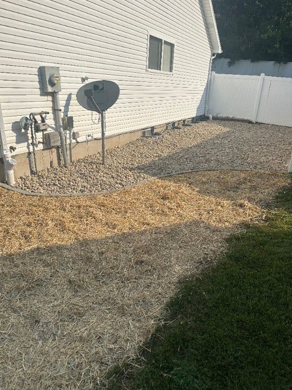 Gallery photos for Efficient French Drain Installation with Decorative Rock: Image #3
